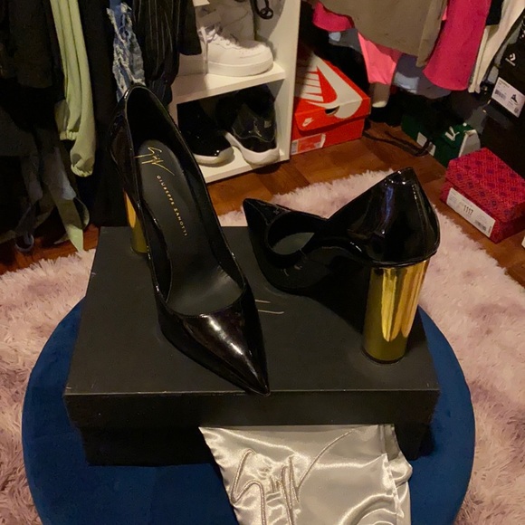 GIUSEPPE ZANOTTIPumps